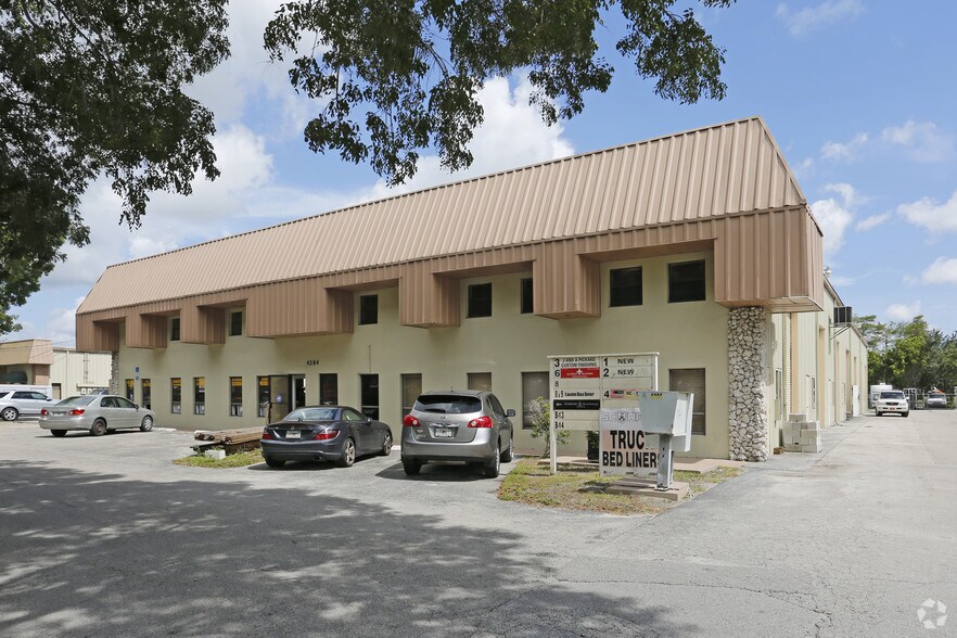 Primary Photo Of 4284 Enterprise Ave, Naples Manufacturing For Lease