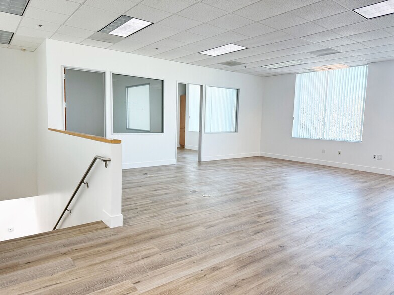 More Photos Of 9660-9690 Research Dr, Irvine Warehouse For Lease