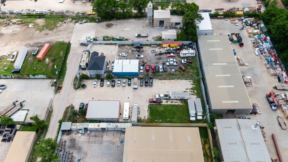 Primary Photo Of 6456 Cunningham Rd, Houston Industrial For Lease