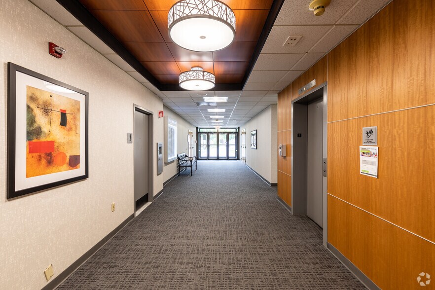 More Photos Of 1952 Whitney Ave, Hamden Medical For Lease