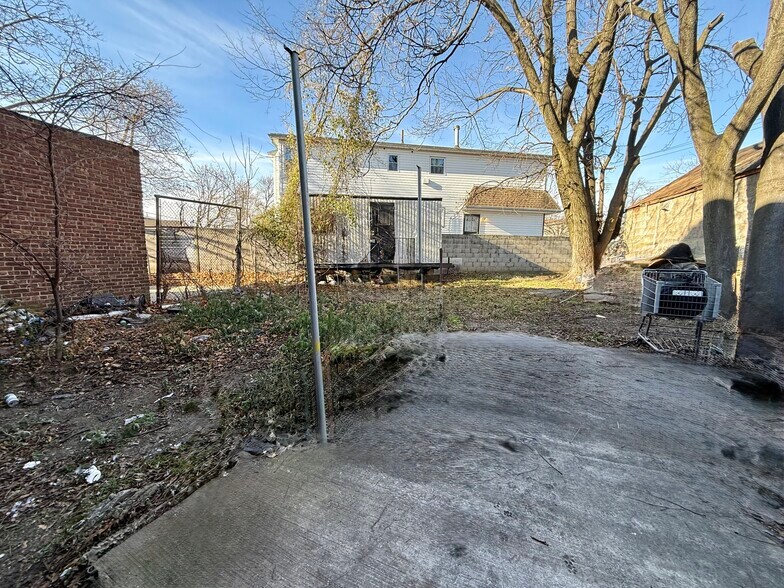 More Photos Of 18413 140th Ave, Springfield Gardens Multifamily For Sale