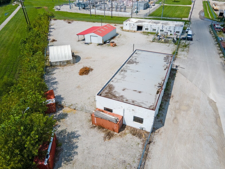 More Photos Of 1306 Bedford St, Indianapolis Warehouse For Sale