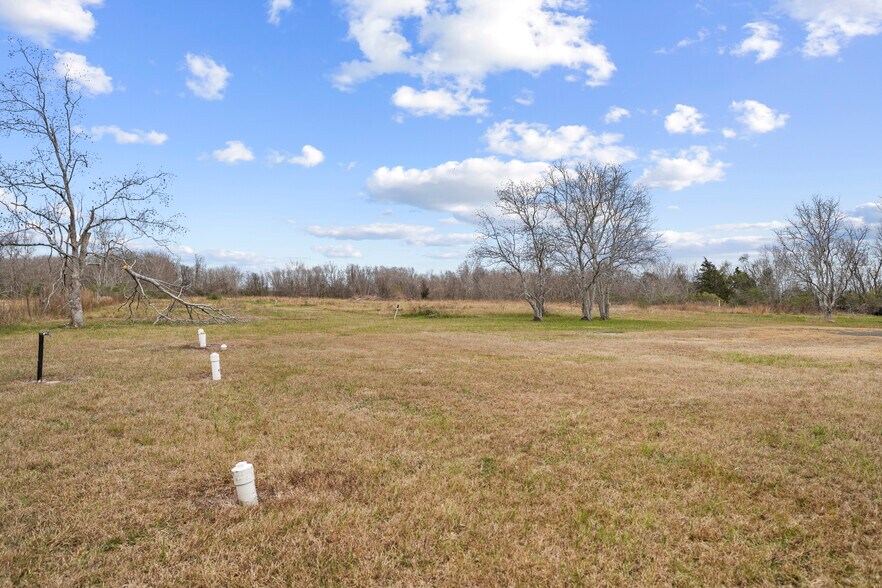 More Photos Of 19645 Nordt Rd, Damon Land For Sale