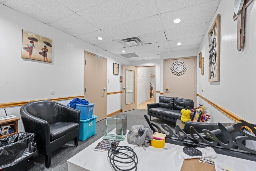 More Photos Of 1975 Haggard Ct, Lexington Religious Facility For Sale