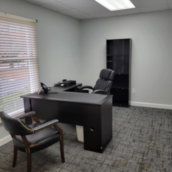 More Photos Of 135 Gasoline Alley, Mooresville Office For Sale