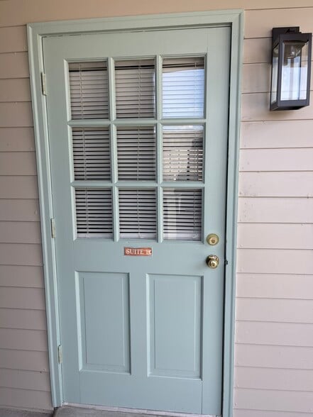 More Photos Of 11603 Newcastle Ave, Baton Rouge Office For Lease