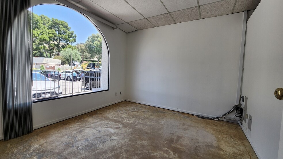 More Photos Of 9795 Cabrini Dr, Burbank Loft Creative Space For Lease