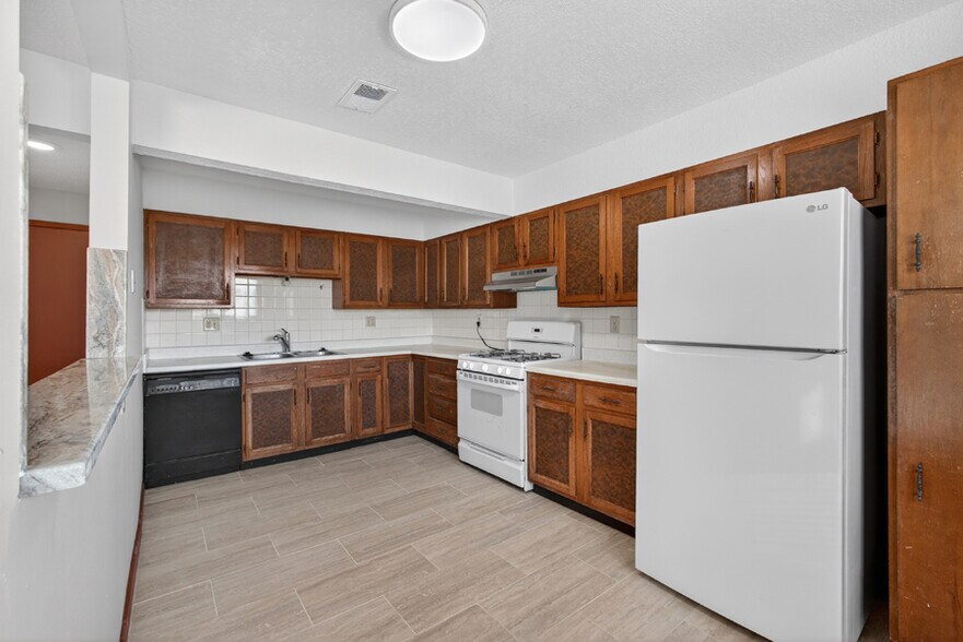 More Photos Of 748 N 63rd St, Kansas City Apartments For Sale