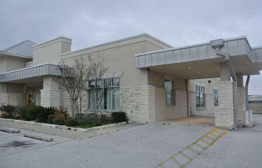 Primary Photo Of 2025 Memory Ln, Harker Heights Medical For Lease