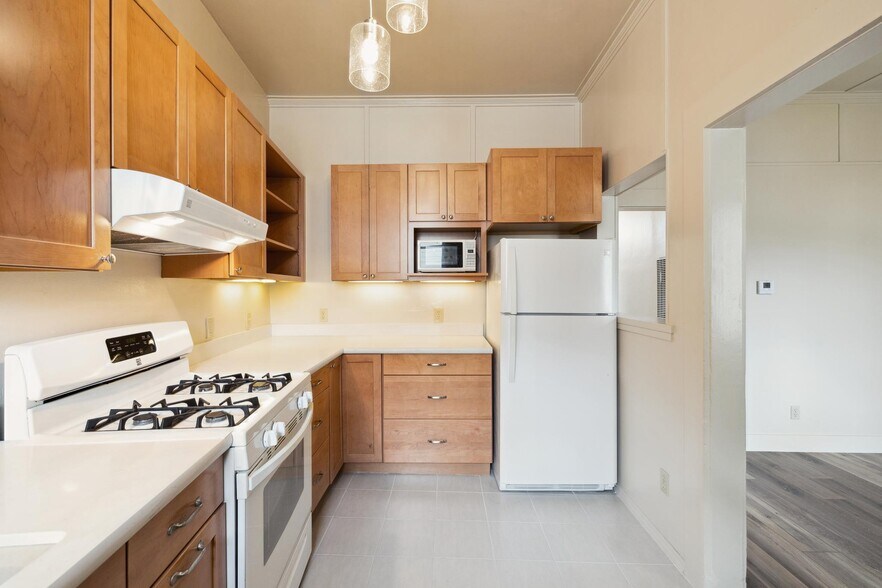 More Photos Of 1820 3rd St, Alameda Apartments For Sale