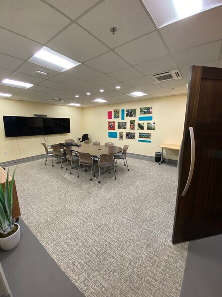 More Photos Of 3156 N Valley Pike, Harrisonburg Office For Lease