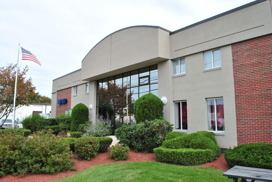 Primary Photo Of 1 Gill St, Woburn Light Manufacturing For Lease