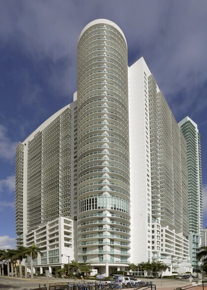 More Photos Of 1800 N Bayshore Dr, Miami Apartments For Sale