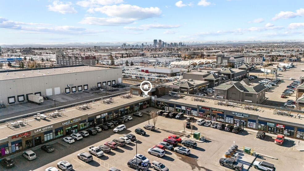 More Photos Of 3131 27th St NE, Calgary Storefront For Sale