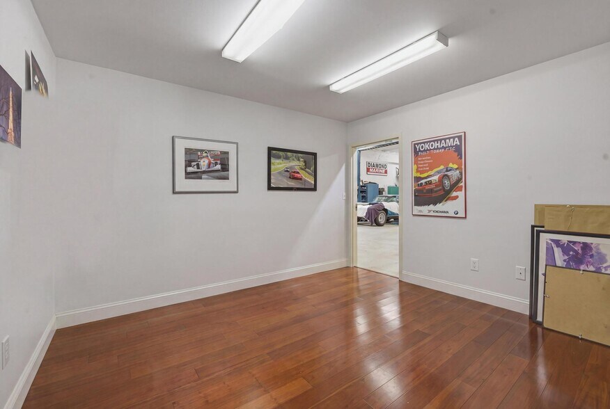 More Photos Of 1210 NE 8th Ave, Fort Lauderdale Warehouse For Sale