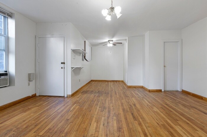 More Photos Of 41-10 29th St, Long Island City Storefront Retail Office For Lease
