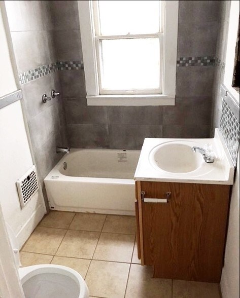 More Photos Of 1701 Evans St, Detroit Apartments For Sale