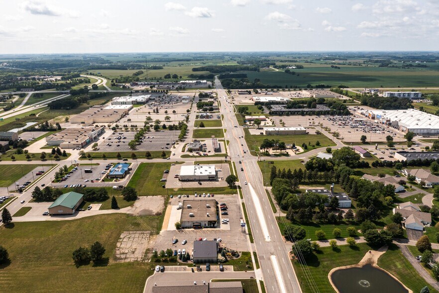 More Photos Of 803 18th Ave NW, Austin Restaurant For Sale