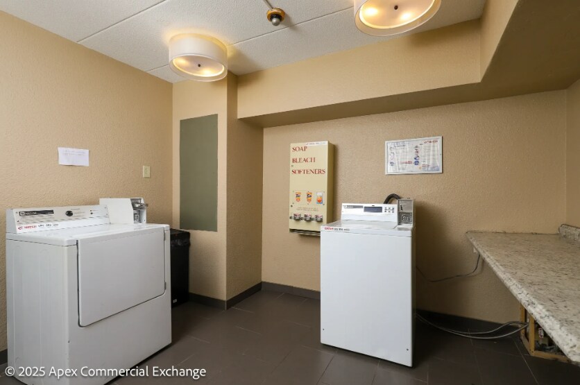 More Photos Of 4155 28th St SE, Grand Rapids Hotel For Sale