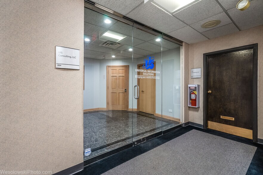 More Photos Of 201 E Army Trail Rd, Bloomingdale Medical For Lease