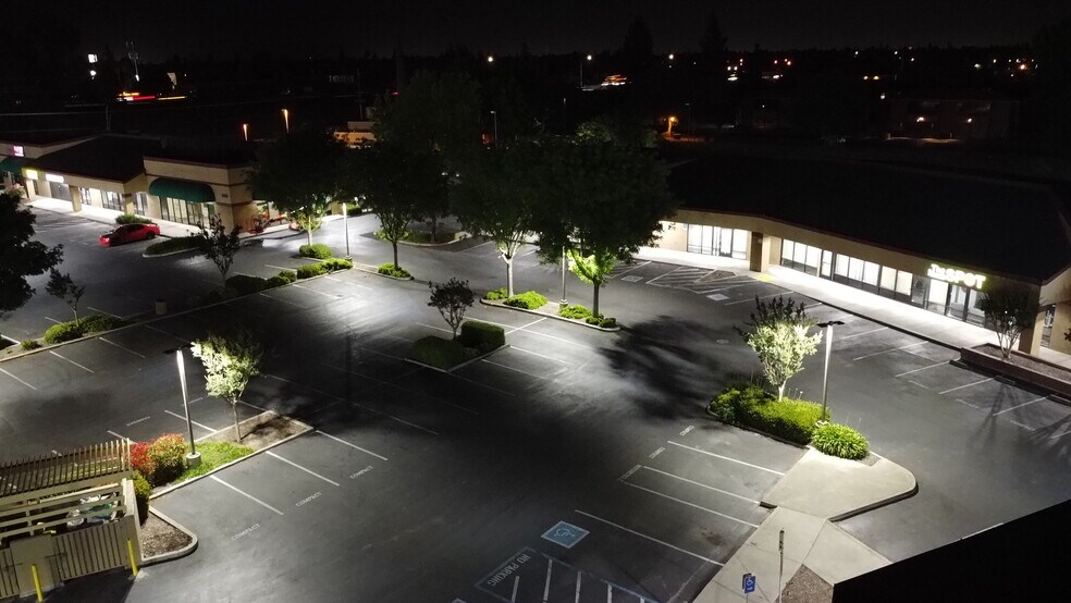 More Photos Of 3410-3436 W Hammer Ln, Stockton Unknown For Lease