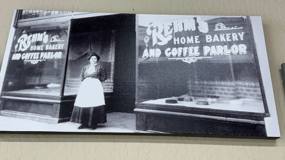 More Photos Of 418-420 Main St, Woodland Storefront For Sale