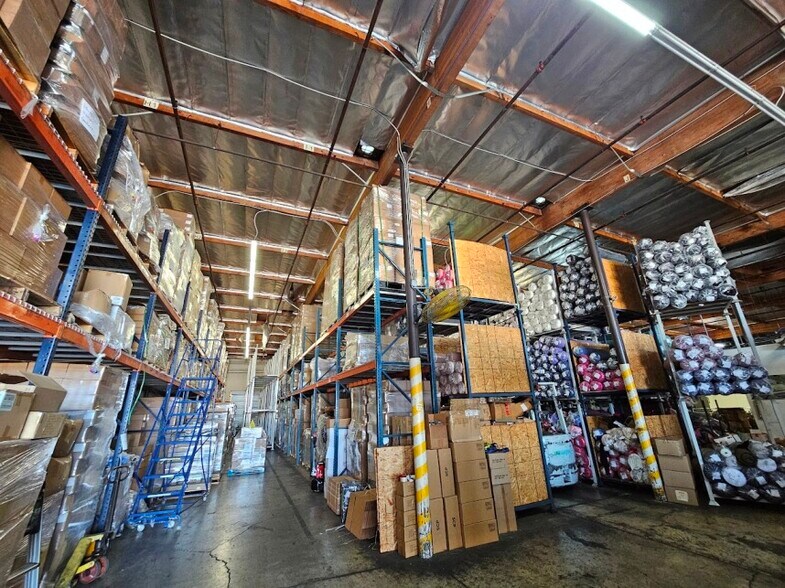 More Photos Of 4121 S Alameda St, Los Angeles Warehouse For Lease