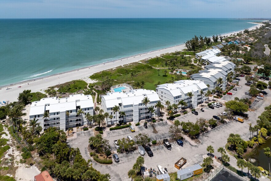 More Photos Of 5400 South Seas Plantation Rd, Captiva Hotel For Lease