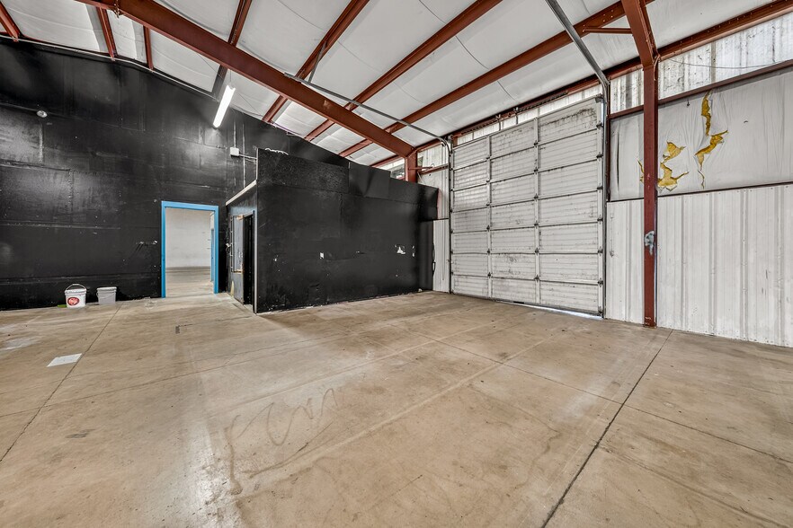More Photos Of 729 Welch St, Medford Warehouse For Sale