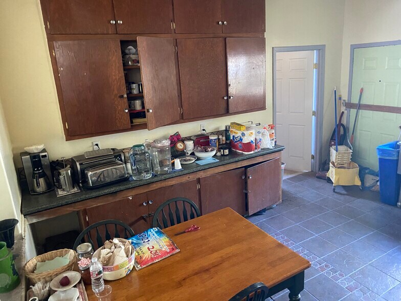 More Photos Of 4875 Black Oak Mine Rd, Garden Valley Auto Dealership For Sale