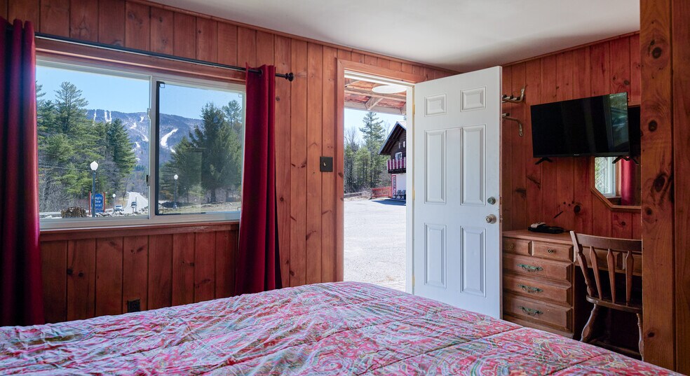 More Photos Of 3806 Vt Route 11, Londonderry Hotel For Sale