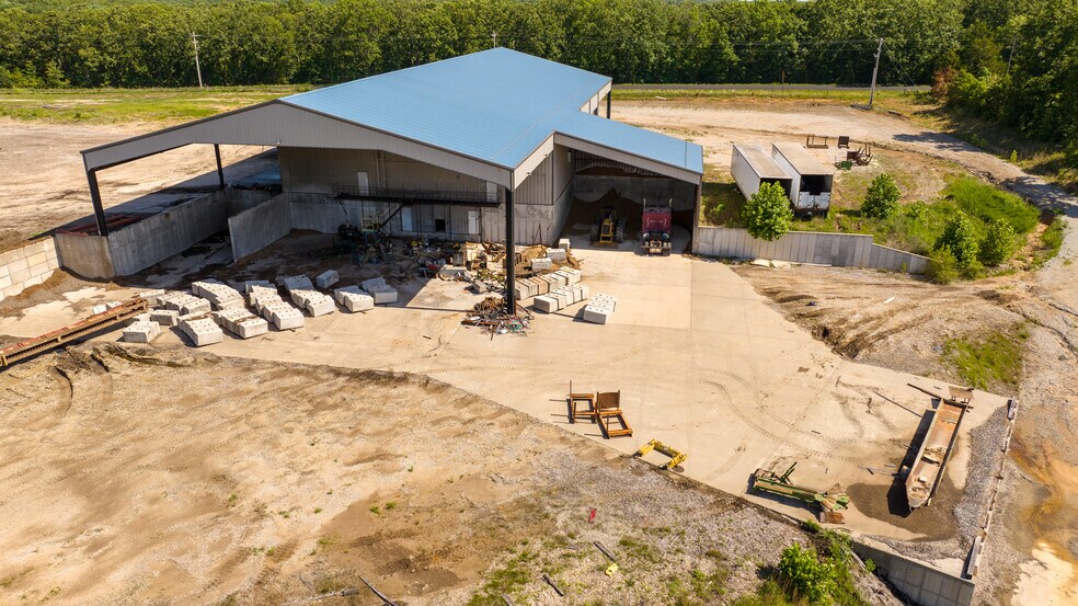 More Photos Of 1975 State Road NN, Climax Springs Warehouse For Sale