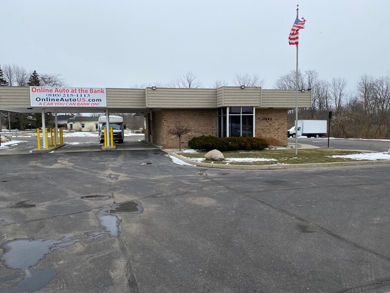More Photos Of 11293 Torrey Rd, Fenton Storefront Retail Office For Sale