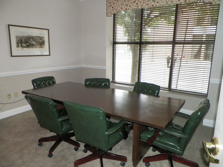 More Photos Of 101 S Queen St, Martinsburg Office For Sale