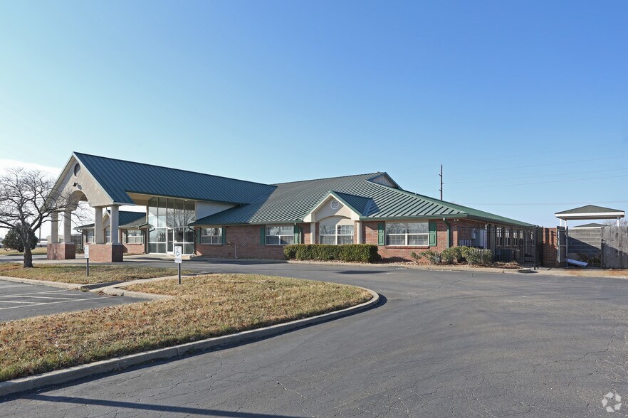 Primary Photo Of 15210 S Mahaffie St, Olathe Office For Lease