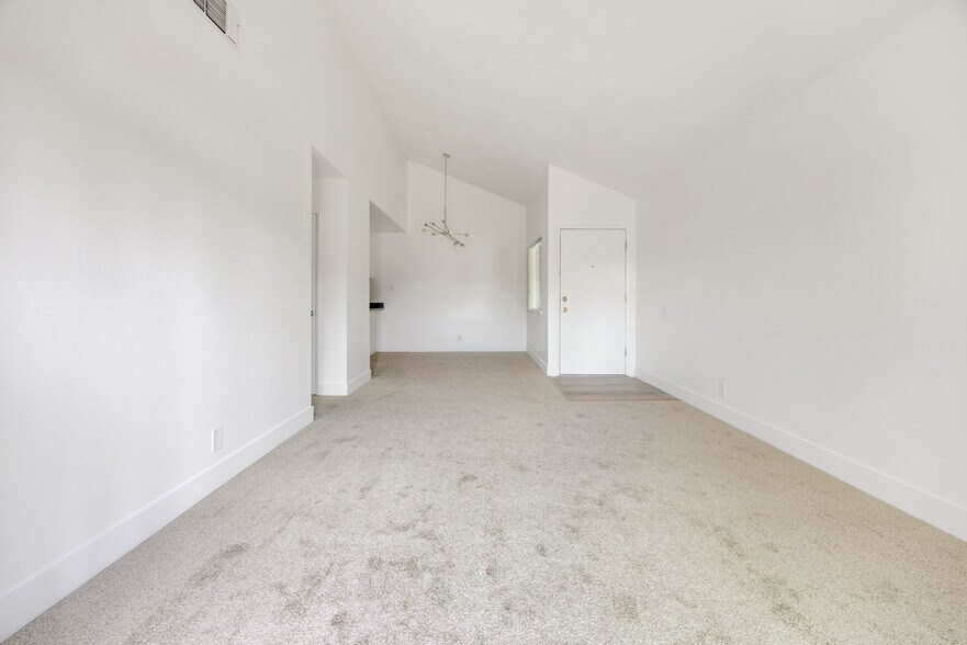 More Photos Of 1700 E Tabor Ave, Fairfield Apartments For Sale