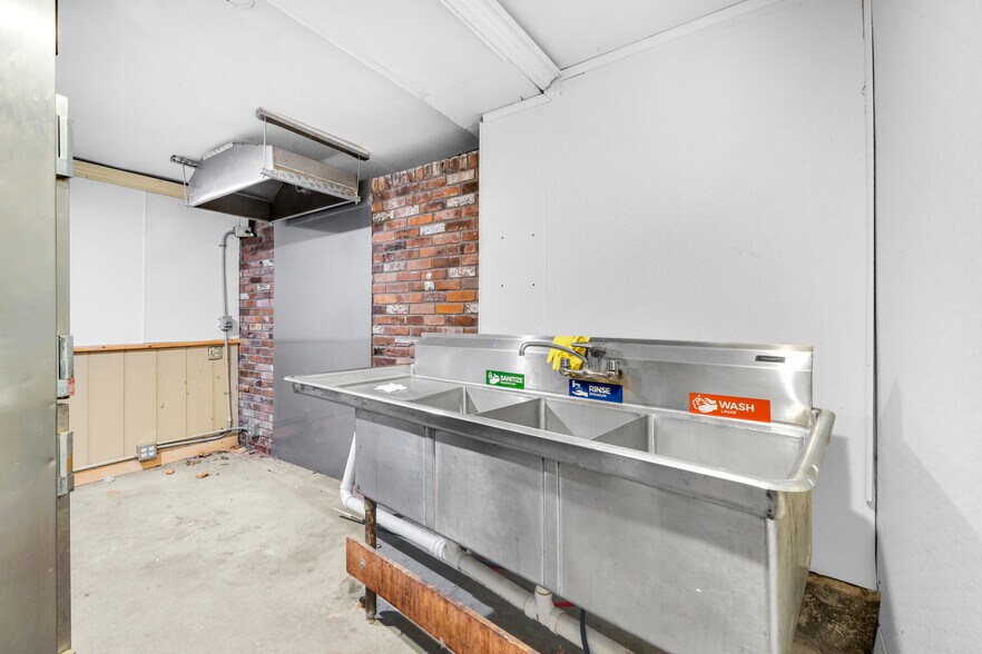 More Photos Of 720 Main St, Winsted Storefront Retail Residential For Sale