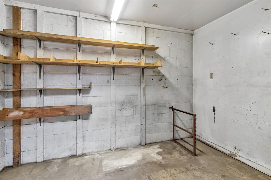 More Photos Of 954 86th Ave, Oakland Manufacturing For Lease