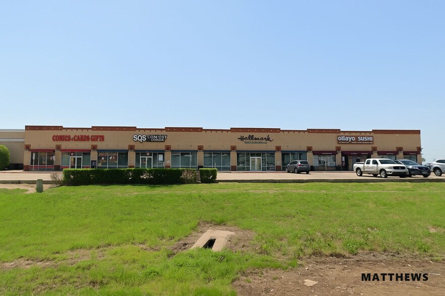 More Photos Of 2417 S Stemmons Fwy, Lewisville Storefront For Lease