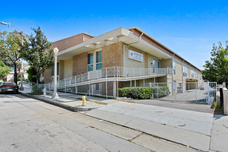 More Photos Of 1450 N Fair Oaks Ave, Pasadena Assisted Living For Sale
