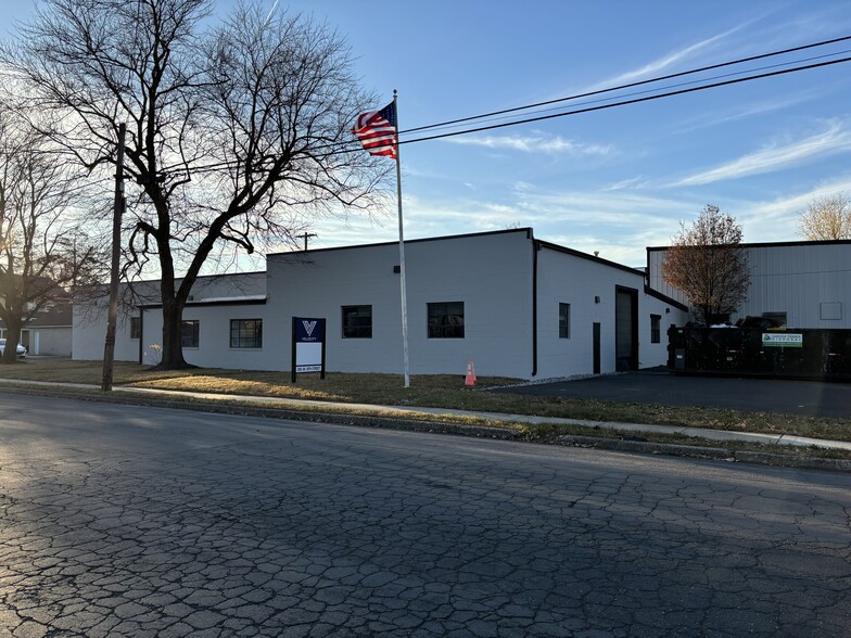 Primary Photo Of 200 W 8th St, Lansdale Manufacturing For Sale