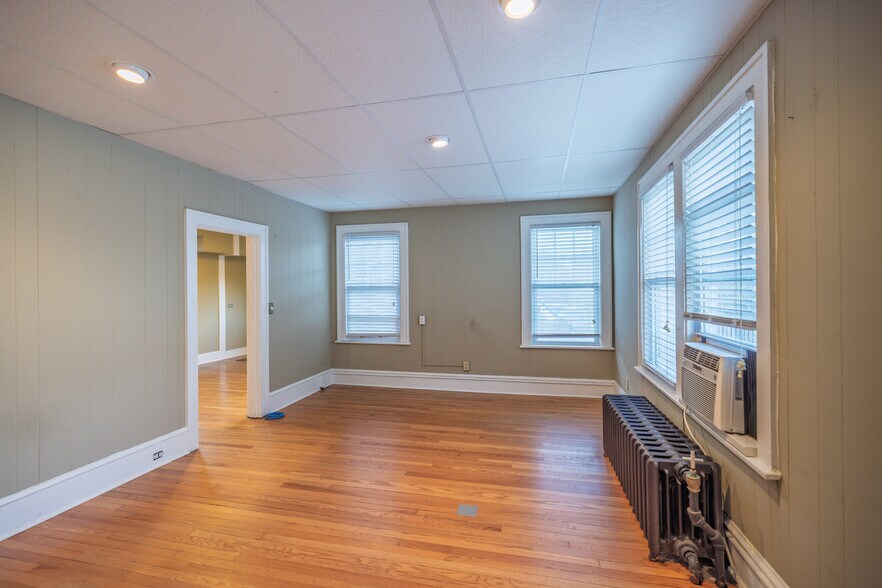 More Photos Of 346 Merrimon Ave, Asheville Medical For Sale