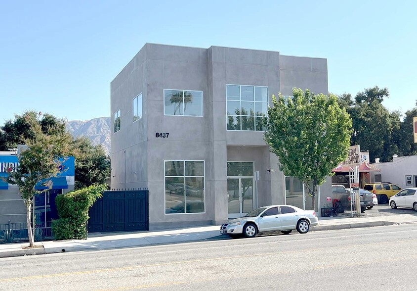 Primary Photo Of 8435-8437 Foothill Blvd, Sunland Office For Lease