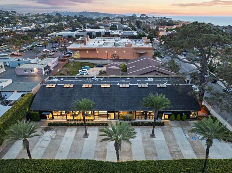 More Photos Of 236 S Sierra Ave, Solana Beach Loft Creative Space For Sale