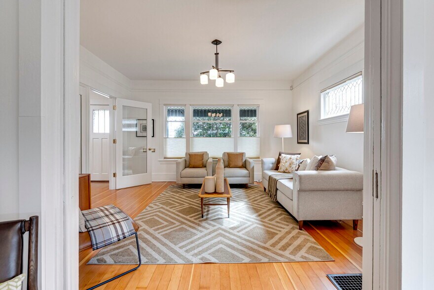 More Photos Of 1825 SE 7th Ave, Portland Loft Creative Space For Sale