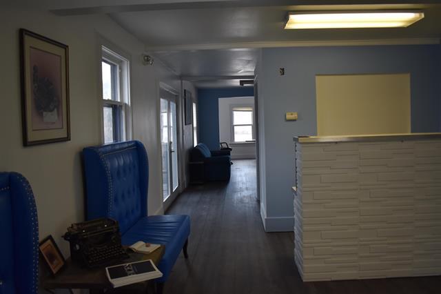 More Photos Of 1508 Mount Rushmore Rd, Rapid City Office For Sale