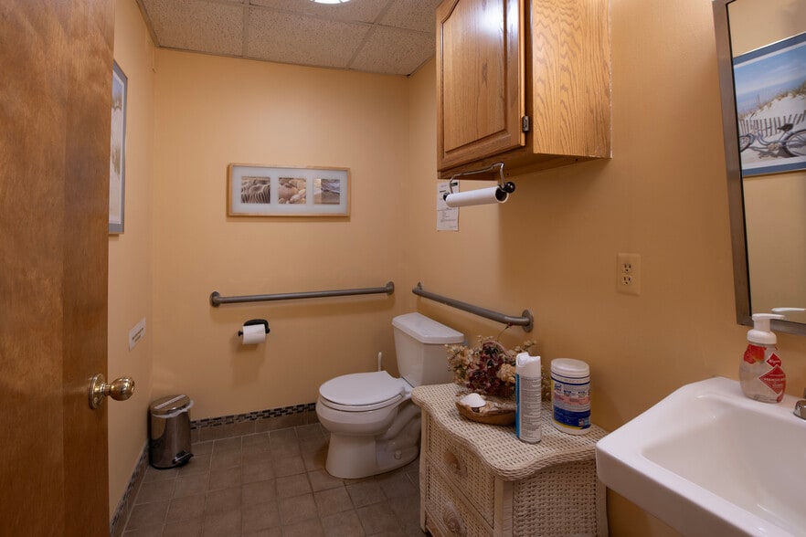 More Photos Of 2130 Highway 35, Sea Girt Medical For Sale