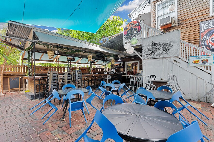 More Photos Of 4 Charles St, Key West Specialty For Lease