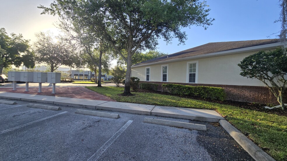 More Photos Of 2649 Windguard Cir, Zephyrhills Medical For Lease