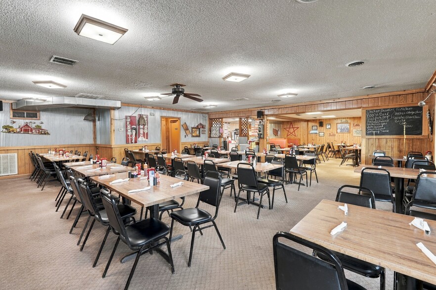 More Photos Of 4264 Murray Hwy, Hardin Restaurant For Sale